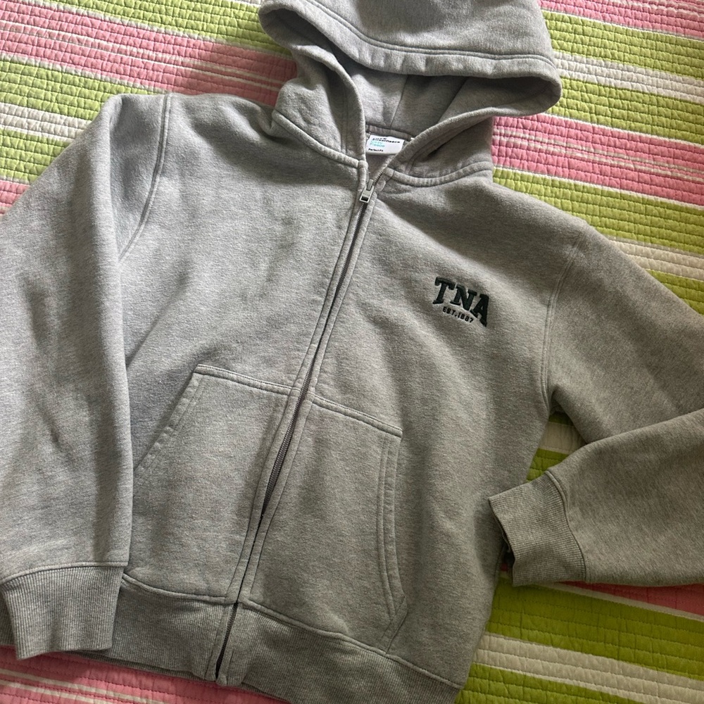 ARITZIA TNA ZIP UP